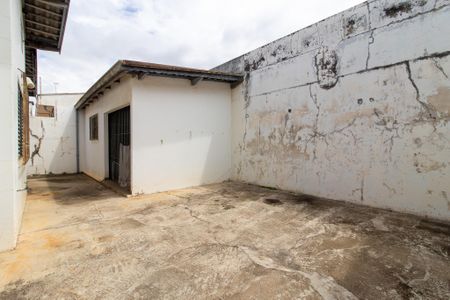 Casa à venda com 212m², 4 quartos e 4 vagasÁrea externa
