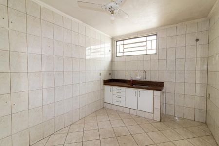 Casa à venda com 212m², 4 quartos e 4 vagasCozinha