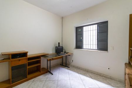 Casa à venda com 212m², 4 quartos e 4 vagasQuarto 2