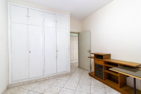 Casa à venda com 212m², 4 quartos e 4 vagasQuarto 2