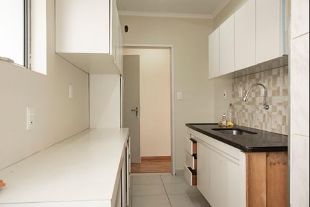 Apartamento à venda com 77m², 2 quartos e sem vagaCozinha