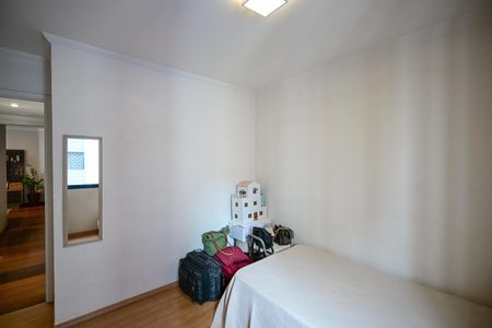 Apartamento à venda com 93m², 3 quartos e 2 vagasQuarto 2