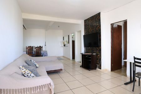 Casa à venda com 110m², 3 quartos e 1 vaga Casa à venda com 110m², 3 quartos e 1 vagaSala