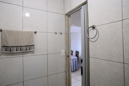 Casa à venda com 110m², 3 quartos e 1 vaga Casa à venda com 110m², 3 quartos e 1 vagaBanheiro