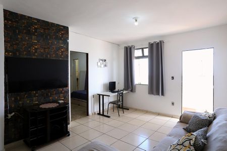 Casa à venda com 110m², 3 quartos e 1 vaga Casa à venda com 110m², 3 quartos e 1 vagaSala