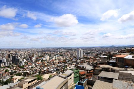 Casa à venda com 110m², 3 quartos e 1 vaga Casa à venda com 110m², 3 quartos e 1 vagaVista