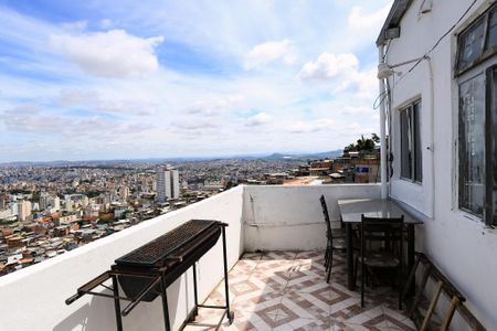 Casa à venda com 110m², 3 quartos e 1 vaga Casa à venda com 110m², 3 quartos e 1 vagaVaranda da Sala