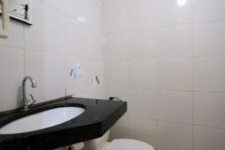 Casa à venda com 110m², 3 quartos e 1 vaga Casa à venda com 110m², 3 quartos e 1 vagaBanheiro da Suíte