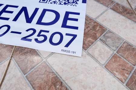 Casa à venda com 110m², 3 quartos e 1 vaga Casa à venda com 110m², 3 quartos e 1 vaga28/01/26 RMGS-191