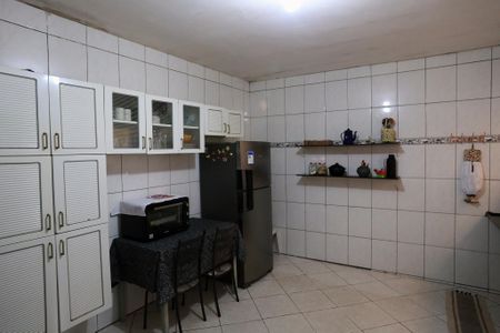 Casa à venda com 110m², 3 quartos e 1 vaga Casa à venda com 110m², 3 quartos e 1 vagaCozinha e Área de Serviço
