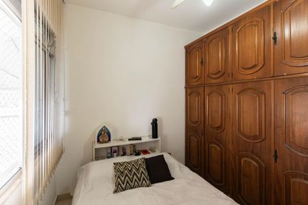 Apartamento à venda com 70m², 3 quartos e 1 vagaQuarto 2
