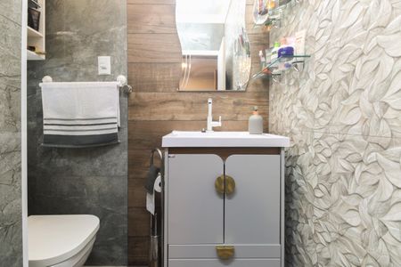Casa à venda com 90m², 2 quartos e 1 vagaBanheiro 