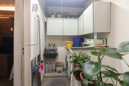 Casa à venda com 90m², 2 quartos e 1 vagaÁrea de Serviço 