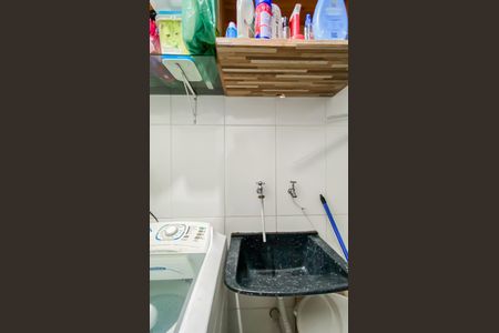 Casa à venda com 80m², 2 quartos e 2 vagas