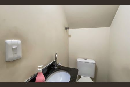 Lavabo de casa para alugar com 2 quartos, 80m² em Cidade Antônio Estêvão de Carvalho, São Paulo