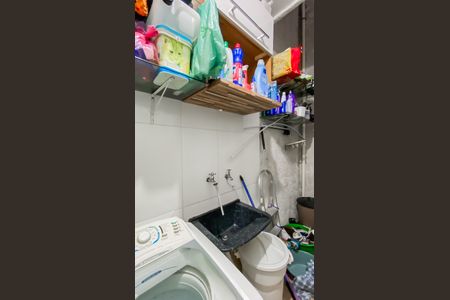 Casa à venda com 80m², 2 quartos e 2 vagas