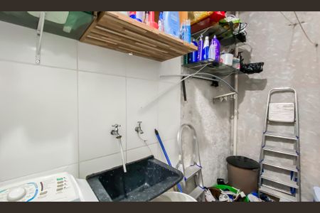 Casa à venda com 80m², 2 quartos e 2 vagas