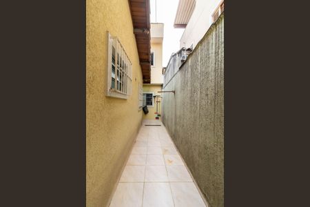 Casa à venda com 156m², 3 quartos e 2 vagasCorredor Lateral