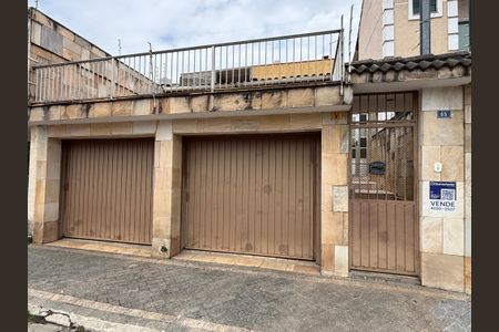 Casa à venda com 156m², 3 quartos e 2 vagasPlaca 