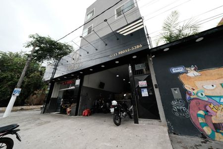 Fachada de kitnet/studio para alugar com 1 quarto, 27m² em Vila Ré, São Paulo
