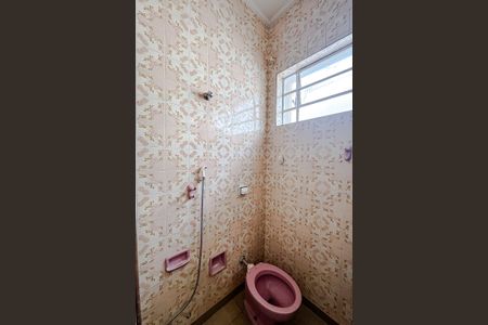 Casa para alugar com 218m², 3 quartos e 3 vagas Casa para alugar com 218m², 3 quartos e 3 vagasBanheiro