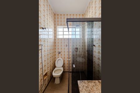 Casa para alugar com 218m², 3 quartos e 3 vagas Casa para alugar com 218m², 3 quartos e 3 vagasBanheiro da Suíte