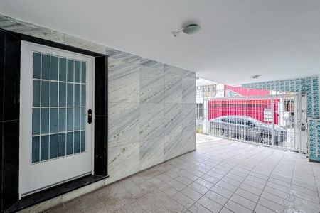 Casa para alugar com 218m², 3 quartos e 3 vagas Casa para alugar com 218m², 3 quartos e 3 vagasGaragem