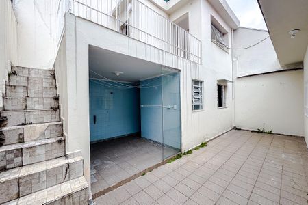 Casa para alugar com 218m², 3 quartos e 3 vagas Casa para alugar com 218m², 3 quartos e 3 vagasÁrea externa