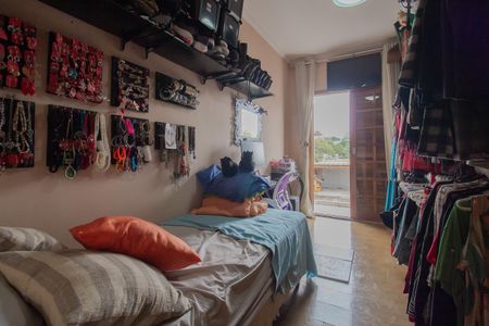 Quarto 2 de casa para alugar com 3 quartos, 209m² em Vila Assis Brasil, Mauá