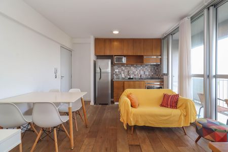 Sala/Cozinha de apartamento à venda com 1 quarto, 37m² em Sumarezinho, São Paulo