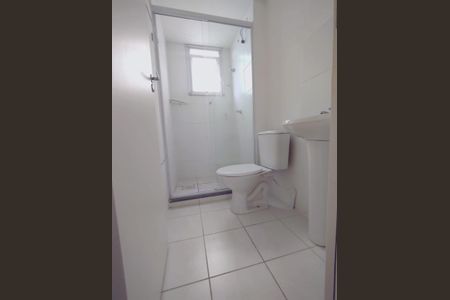 Banheiro de apartamento para alugar com 2 quartos, 49m² em Vila Nova, Porto Alegre
