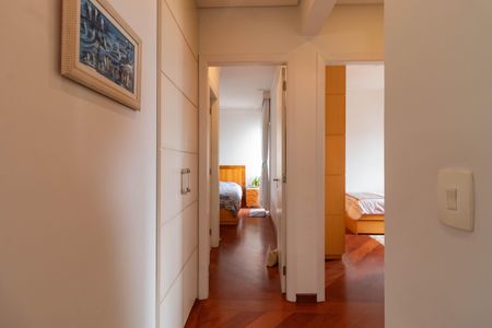 Apartamento para alugar com 83m², 3 quartos e 3 vagas Apartamento para alugar com 83m², 3 quartos e 3 vagasCorredor