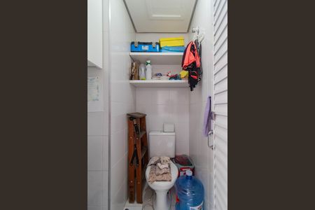 Apartamento para alugar com 83m², 3 quartos e 3 vagas Apartamento para alugar com 83m², 3 quartos e 3 vagasBanheiro de serviço