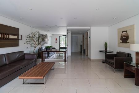 Apartamento para alugar com 83m², 3 quartos e 3 vagas Apartamento para alugar com 83m², 3 quartos e 3 vagasHall social