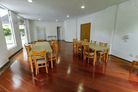 Apartamento à venda com 163m², 4 quartos e 3 vagasÁrea comum - Salão de festas