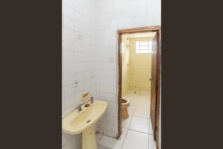 Casa para alugar com 125m², 2 quartos e 2 vagas Casa para alugar com 125m², 2 quartos e 2 vagasBanheiro