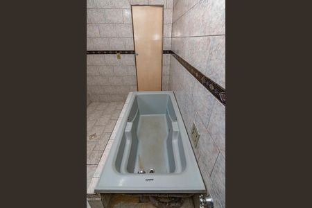 Casa à venda com 360m², 4 quartos e 2 vagasBanheiro da Suíte