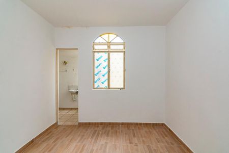 Casa à venda com 360m², 4 quartos e 2 vagasSemi Suíte 2