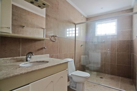 Casa para alugar com 211m², 3 quartos e 2 vagasBanheiro da Suíte