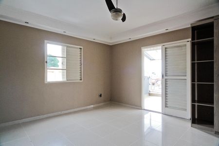 Casa para alugar com 211m², 3 quartos e 2 vagasSuíte