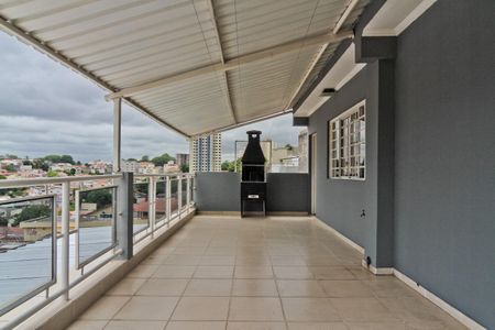 Casa para alugar com 211m², 3 quartos e 2 vagasVaranda