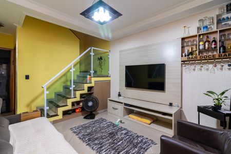 Sala de casa para alugar com 3 quartos, 80m² em Vila Carbone, São Paulo