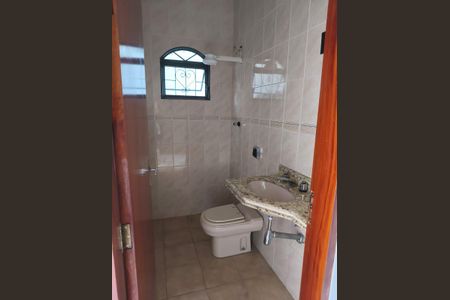 Casa à venda com 209m², 4 quartos e 6 vagasBanheiro