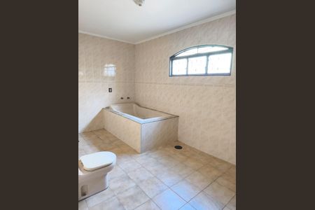 Casa à venda com 209m², 4 quartos e 6 vagasBanheiro