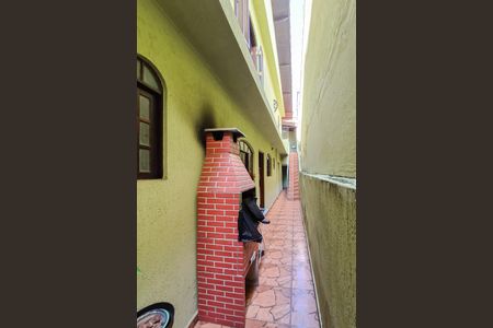 Casa à venda com 213m², 4 quartos e 2 vagas Casa à venda com 213m², 4 quartos e 2 vagasQuintal