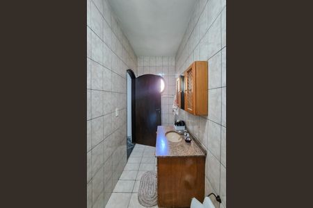 Casa à venda com 213m², 4 quartos e 2 vagas Casa à venda com 213m², 4 quartos e 2 vagasBanheiro da Suíte