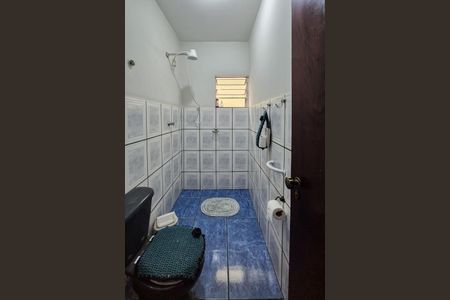 Casa à venda com 213m², 4 quartos e 2 vagas Casa à venda com 213m², 4 quartos e 2 vagasBanheiro Social 2