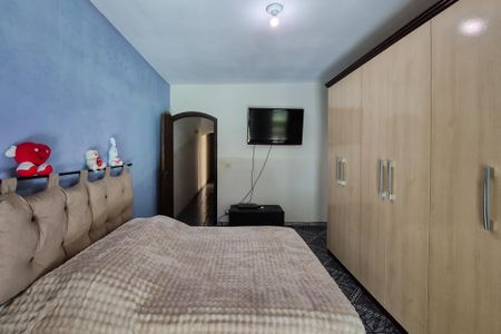 Casa à venda com 213m², 4 quartos e 2 vagas Casa à venda com 213m², 4 quartos e 2 vagasSuíte