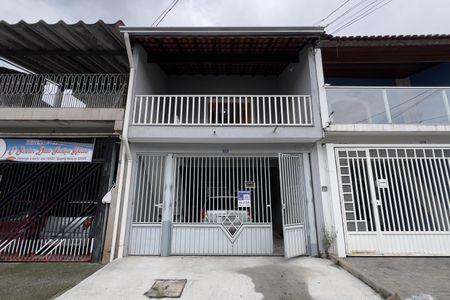 Casa para alugar com 100m², 2 quartos e 1 vagaFachada