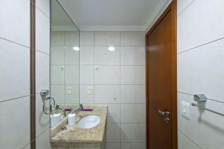 Apartamento para alugar com 127m², 3 quartos e 2 vagas Apartamento para alugar com 127m², 3 quartos e 2 vagasBanheiro